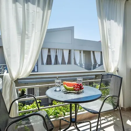 Armyra * Πευκοχώρι